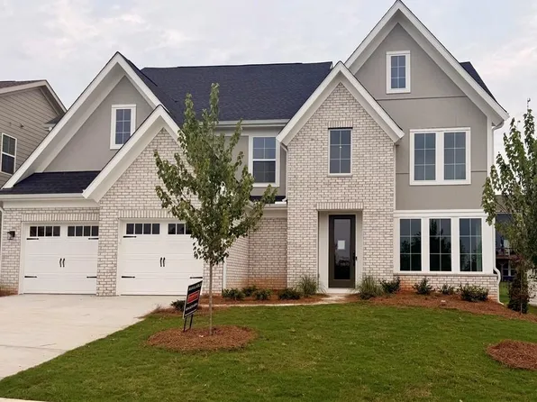 124 Kerr Dr, Hoschton, GA 30548