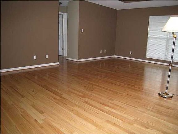 2nd image of 501 Hemingway Ct