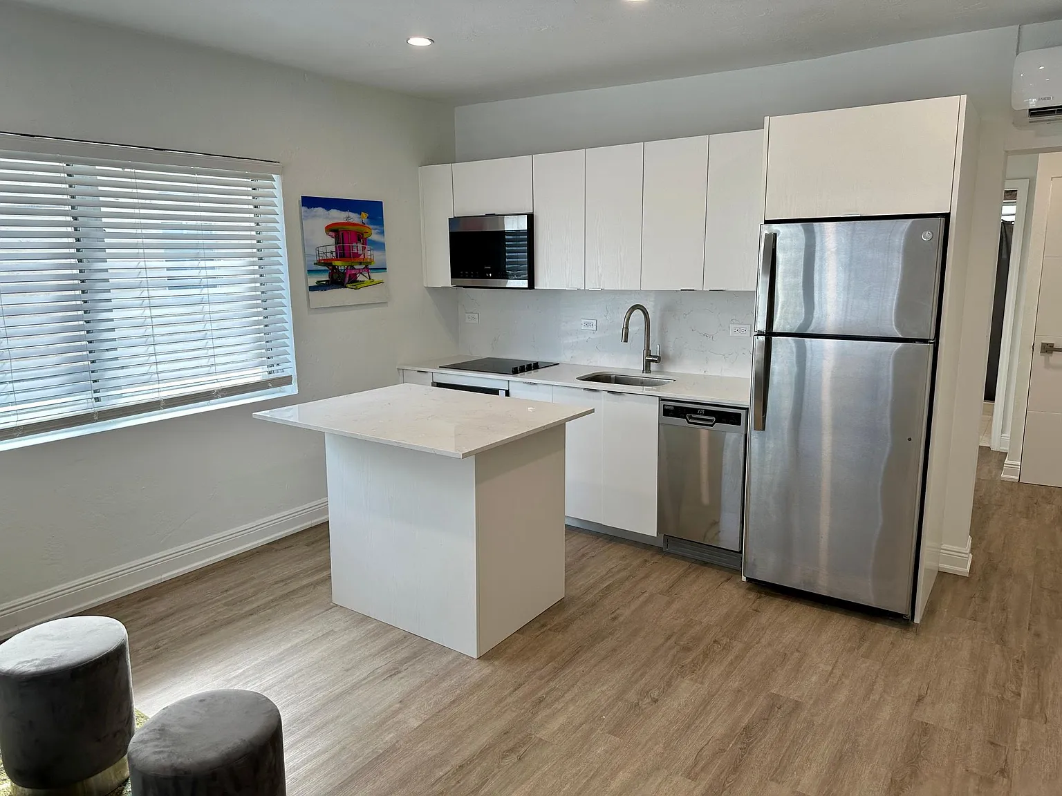 855 Jefferson Ave — Photo 1