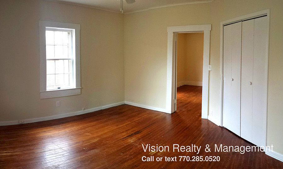 2nd image of 405A Austin Ave