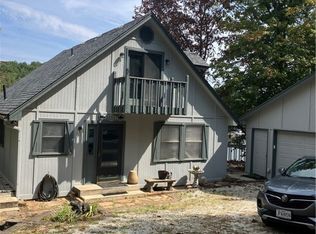 30857 Berry Rd, Stover, MO 65078