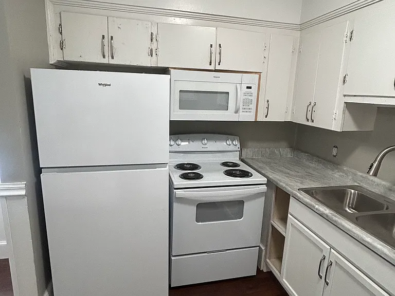 1438 Haviland Cir — Photo 4