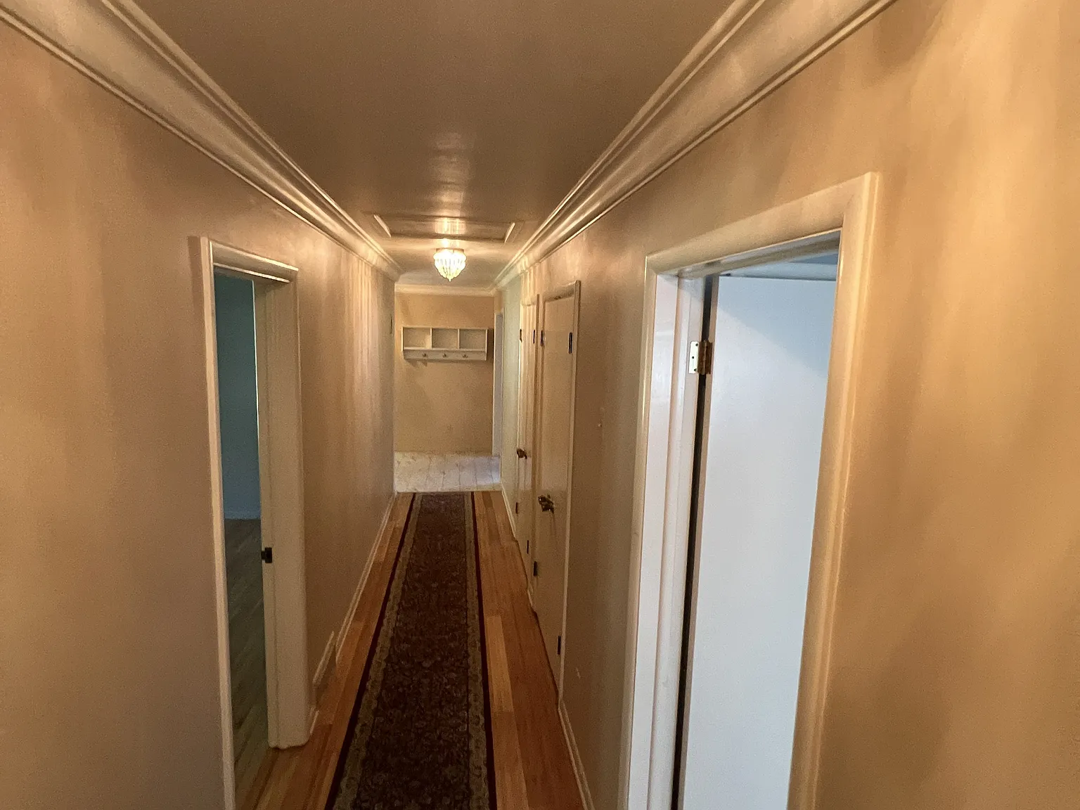 3 bed, 2547 sqft, $2,500 — Photo 2