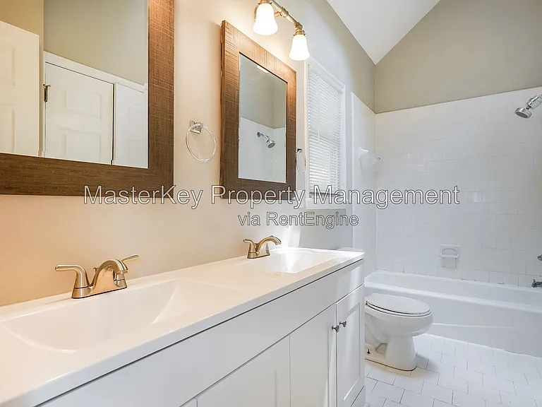1600 Nesfield Pl — Photo 17