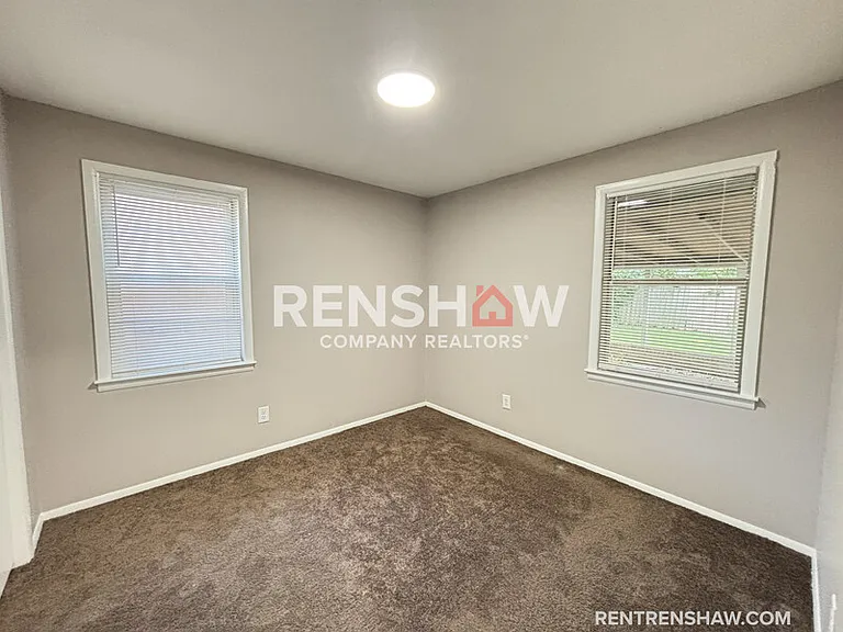 2310 Theda Ave — Photo 19