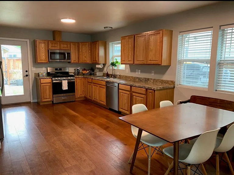 63144 Lancaster St — Photo 3