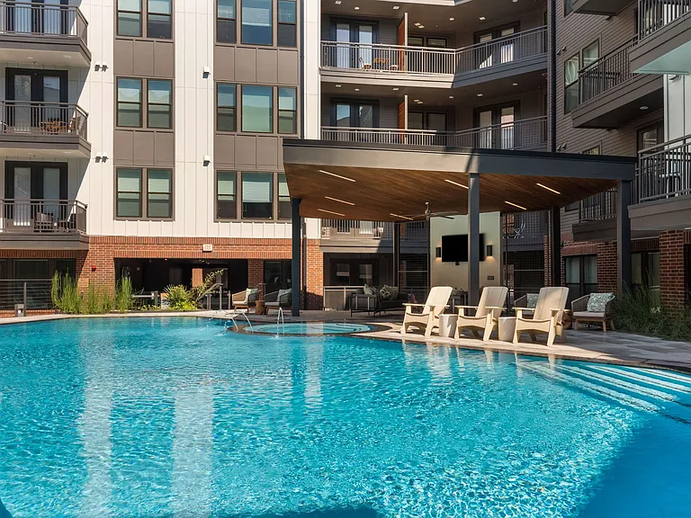 Troubadour Apartments — Photo 6