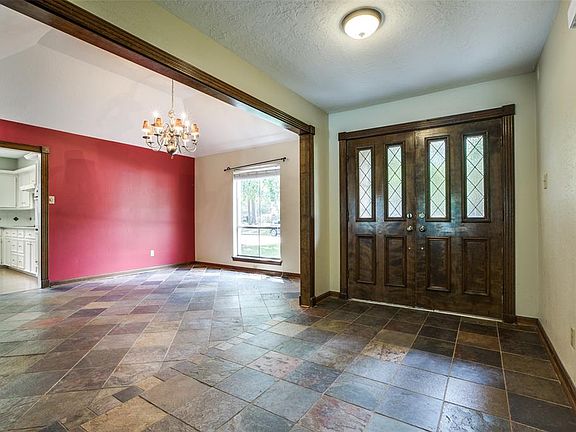 5th image of 3518 Forest City Dr