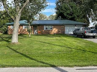 8805 Cox Rd, Indianapolis, IN 46221