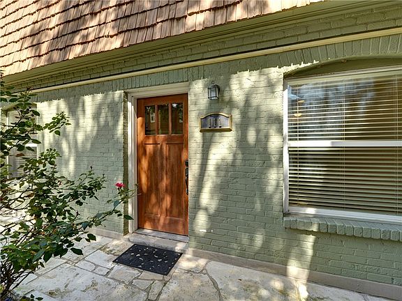 2nd image of 1500 E Side Dr Unit 111-D