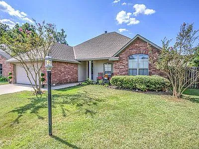302 Haguewood Cir