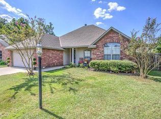 302 Haguewood Cir, Haughton, LA 71037
