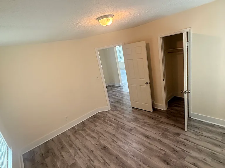 209 Highland Ave — Photo 9