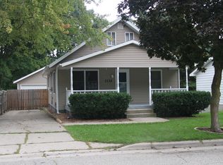1132 Dick Ave NW, Grand Rapids, MI 49504