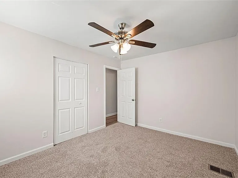 3594 Fairlane Dr NW — Photo 8