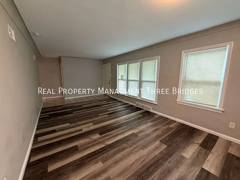 6156 Wulff Dr — Photo 3
