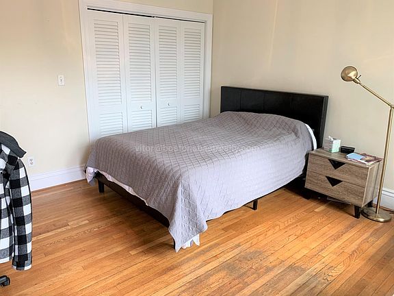3rd image of 11 Fairbanks St #2ay6d5dmt
