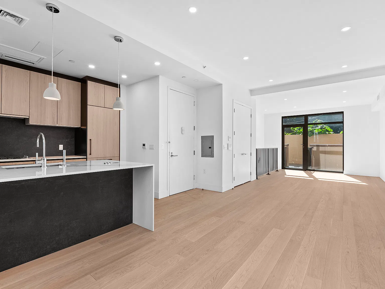 148 Attorney Street — Photo 1