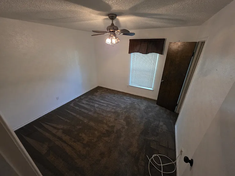 4301 Southridge Dr — Photo 8