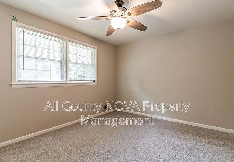 4126 Lenox Dr — Photo 23