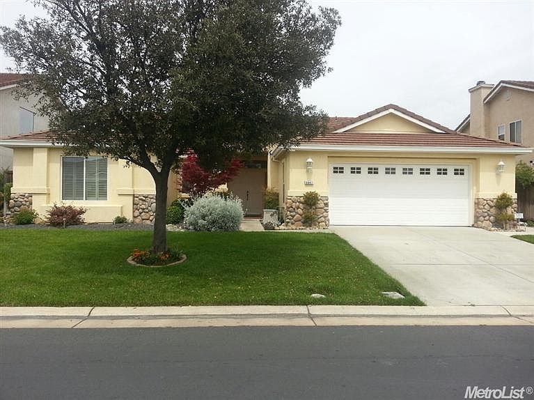 1st image of 3641 Oak Shores Dr