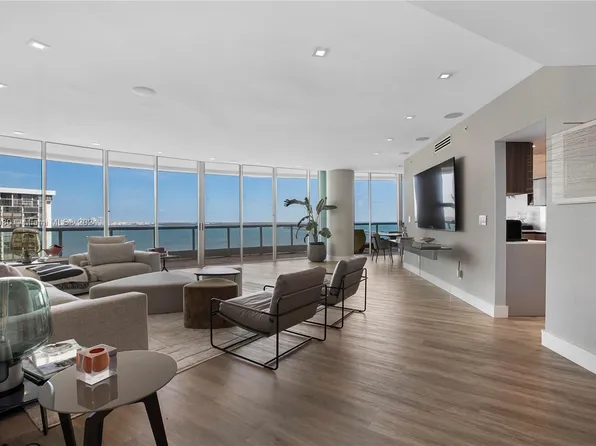 2127 Brickell Ave APT 1901, Miami, FL 33129