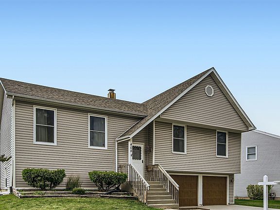 2nd image of 408 N Walnut Ln