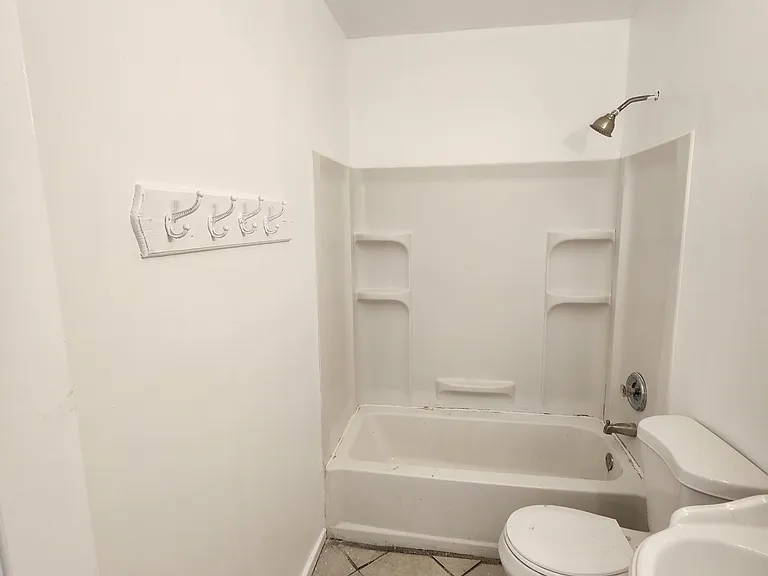 1128 Packer St #1 — Photo 6