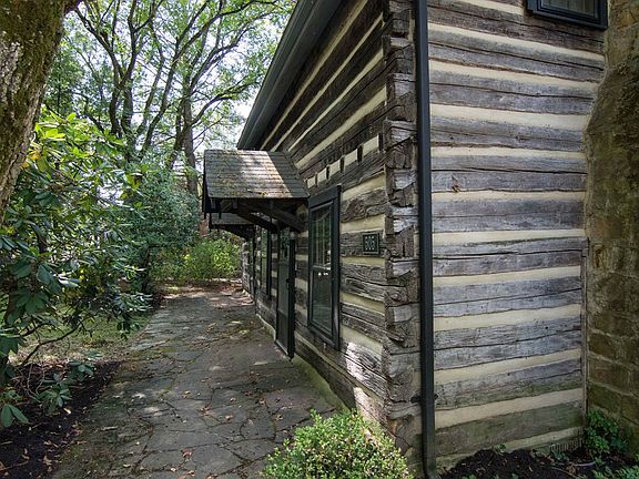 4th image of 505 Holt Ln
