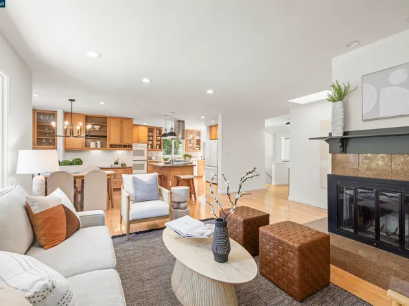 2050 Blackwood Dr, Walnut Creek, CA 94596