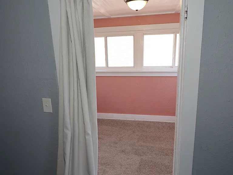 120 S Court St — Photo 39
