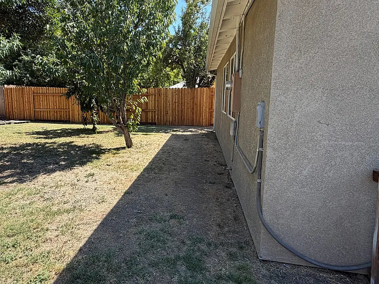 761 Greenwood Ave — Photo 11
