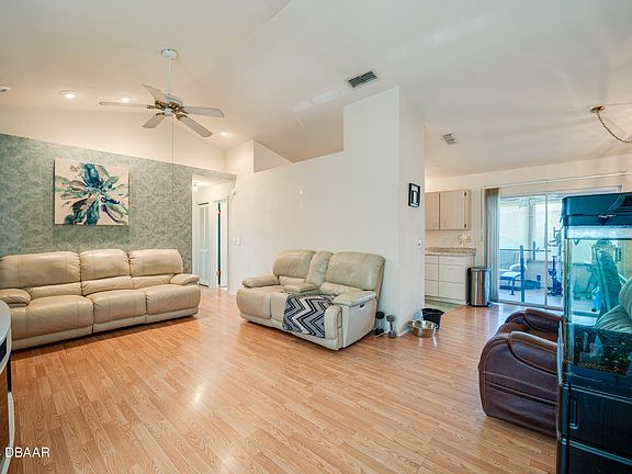 5th image of 4582 Alder Dr