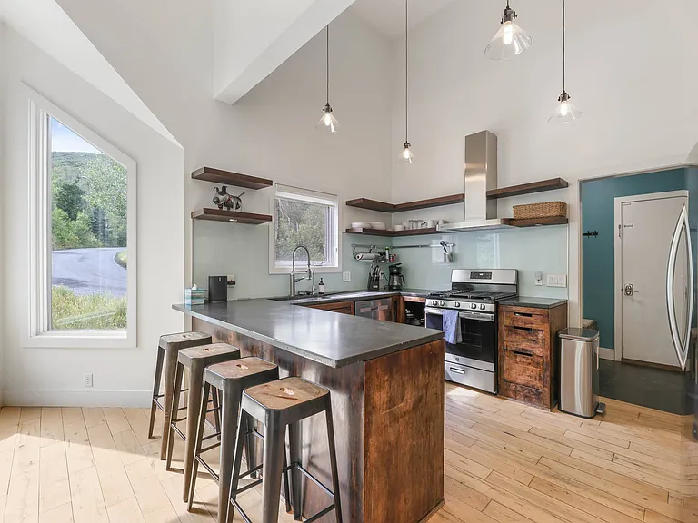 4445 Hidden Cove Rd — Photo 15