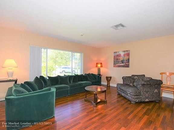 3rd image of 8012 NW 101st Ave