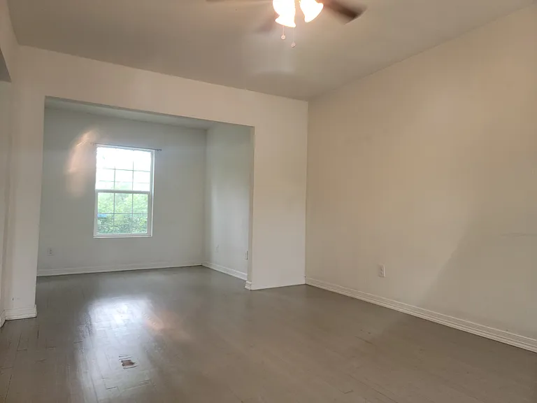 2625 Cincinnati Ave — Photo 3