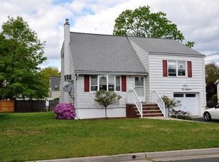 518 Clinton Ave, Middlesex, NJ 08846