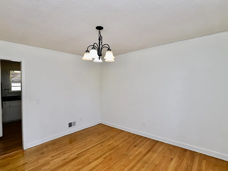 1912 Dominion Dr — Photo 19