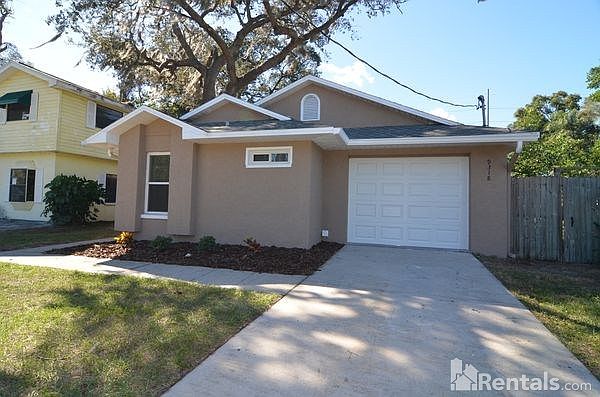 1st image of 9318 N Oakleaf Ave