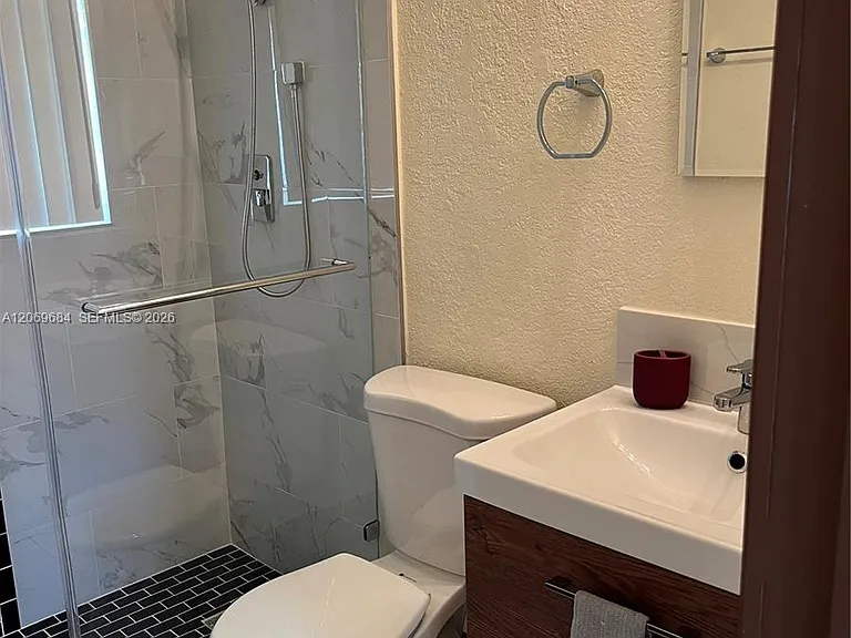 2231 NW 9th Pl — Photo 22