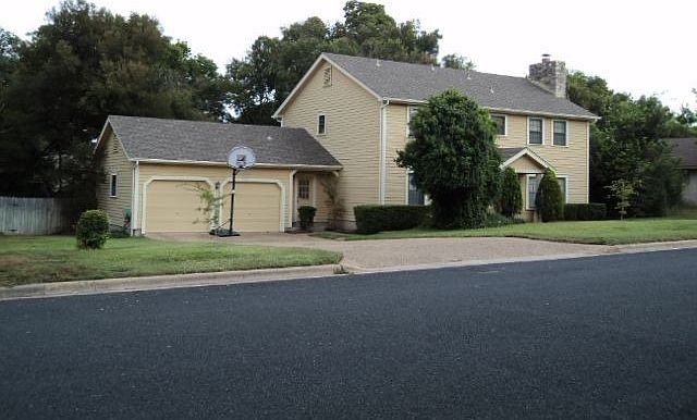 1st image of 9201 Queenswood Dr