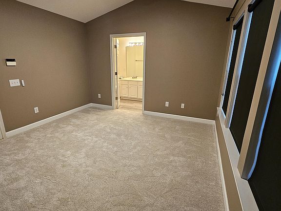 3rd image of 2719 Thornbush Ct #1