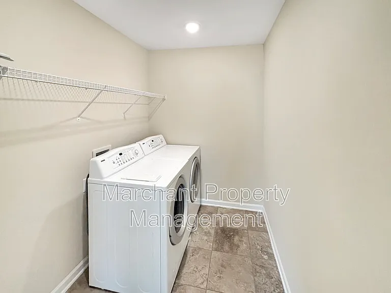 106 Muir Way — Photo 31