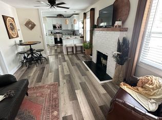 939 Lakeview Rd, Clearwater, FL 33756