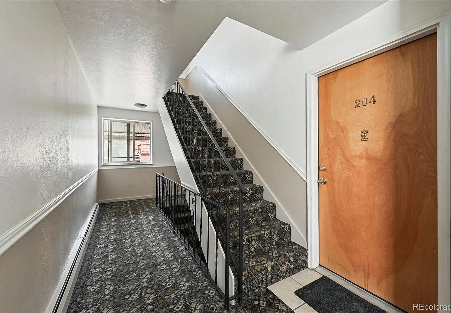 2 bed, 1.0 bath, 797 sqft, $1,800 — Photo 3