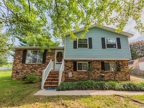 2nd image of 8014 Overlook Dr