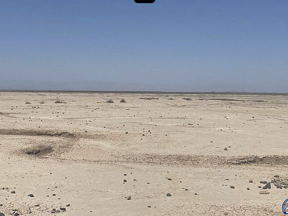 4th image of 10 S Of Hwy #111