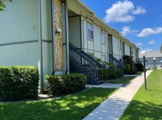 8163 SE Croft Cir APT 7, Hobe Sound, FL 33455