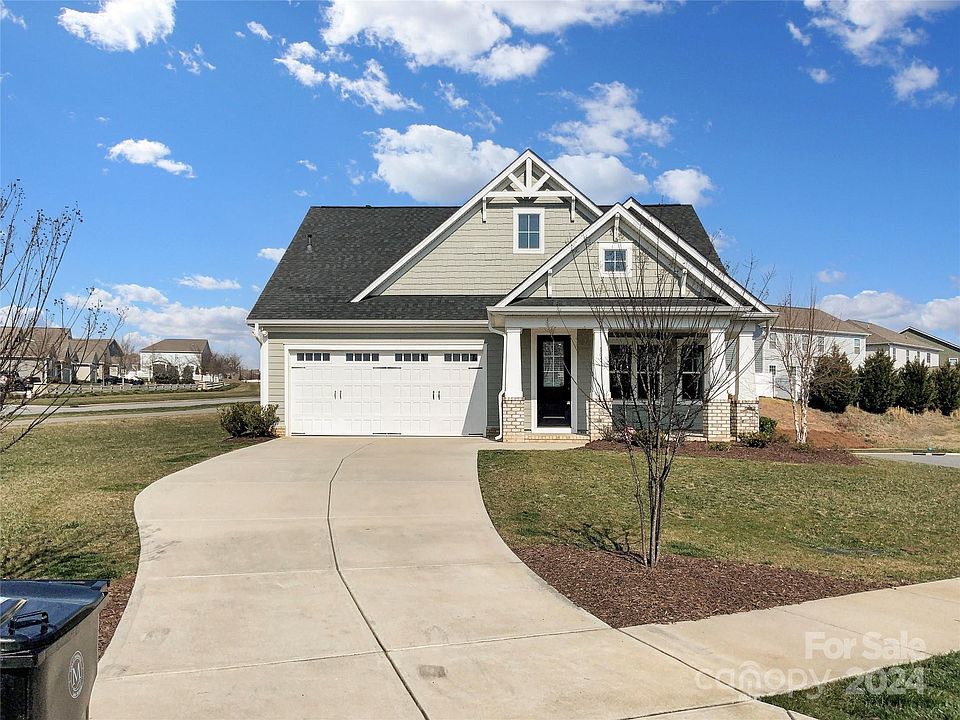 1st image of 105 Tallow Ct