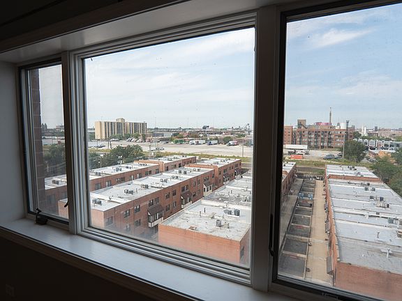 5th image of 313 W 23rd St Unit 701